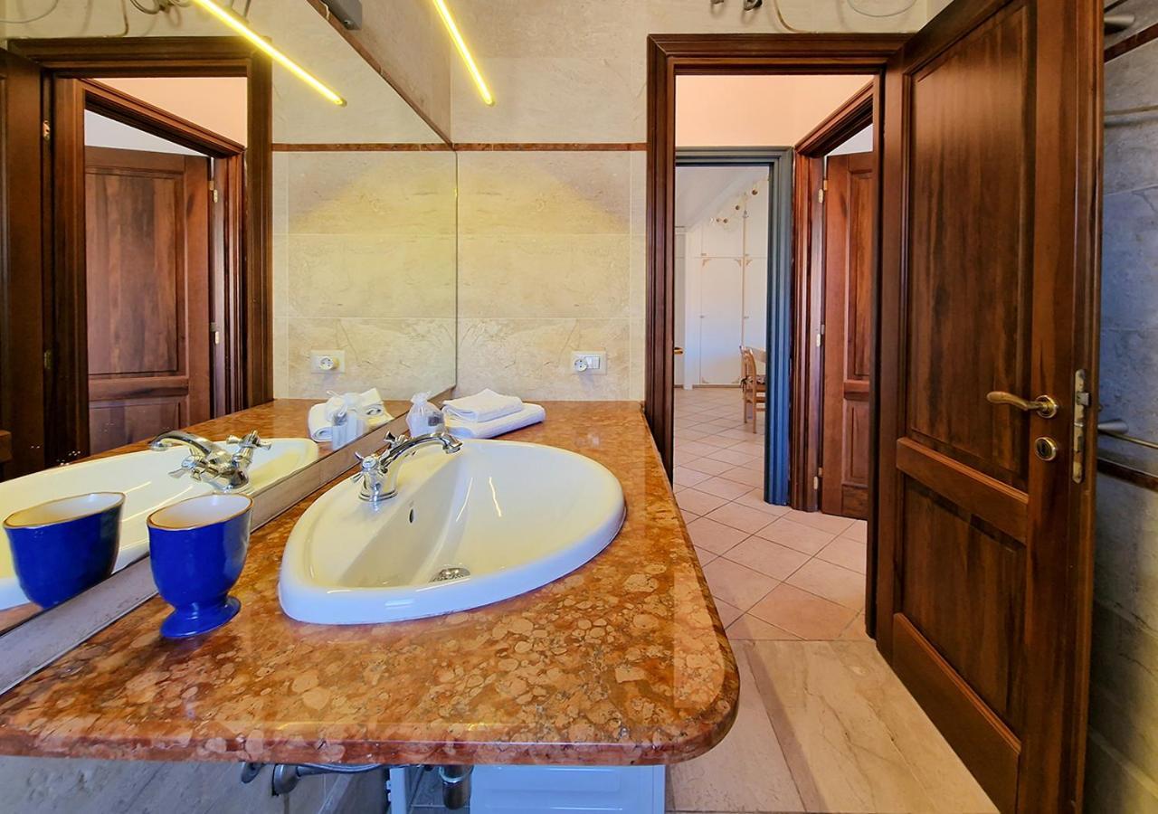Murphy Holiday Home - Residenza Aldo Moro 02 La Maddalena  Exterior photo